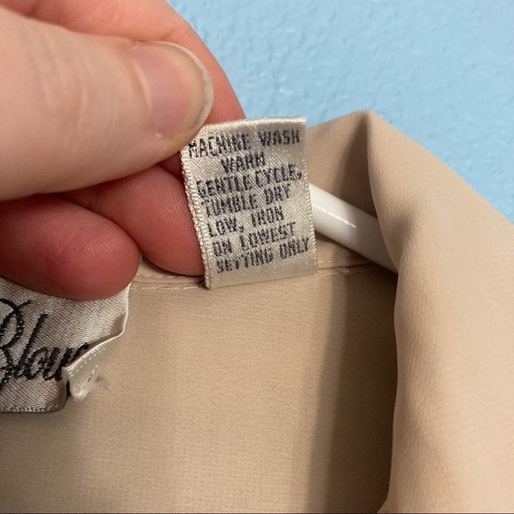 Vintage La Blouse Sheer Polyester Pleated Blouse - Cream - Size US 16 - Picture 4 of 9